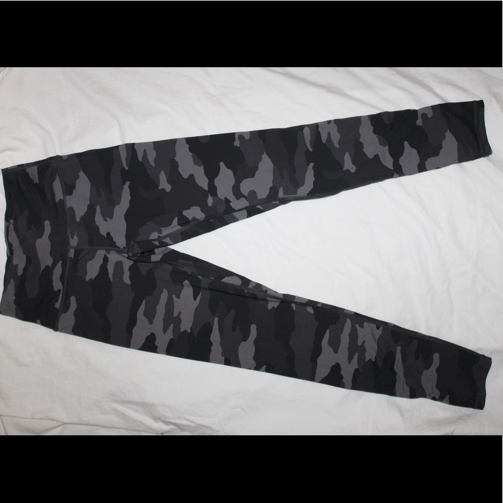 Camp AERIE leggings SIZE S